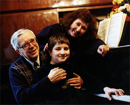 Л.Н. Наумов с дочерью и внуком Алексеем
